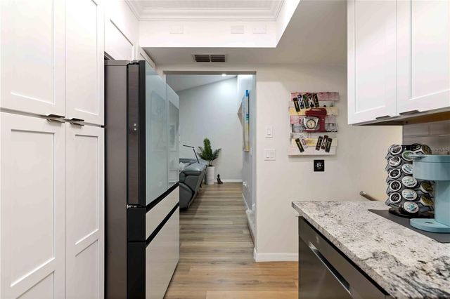 738 SORRENTO INLET 738, Nokomis, FL 34275