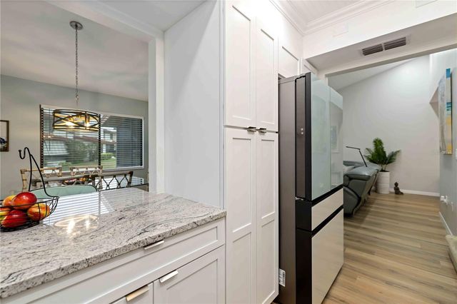 738 SORRENTO INLET 738, Nokomis, FL 34275