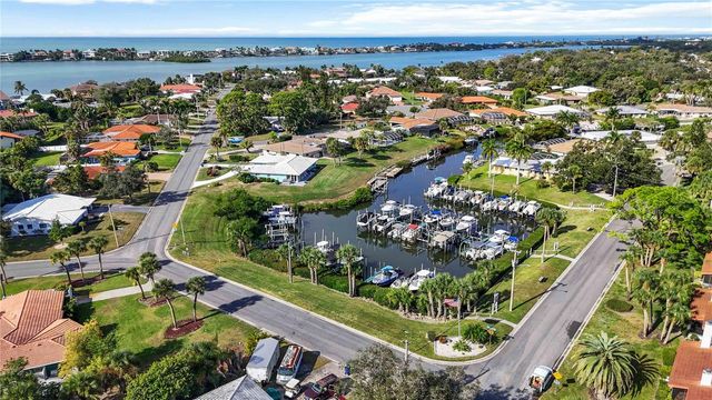 738 SORRENTO INLET 738, Nokomis, FL 34275