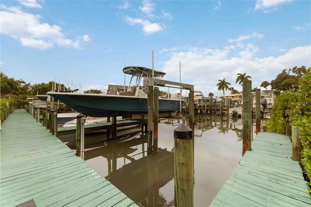 738 SORRENTO INLET 738, Nokomis, FL 34275