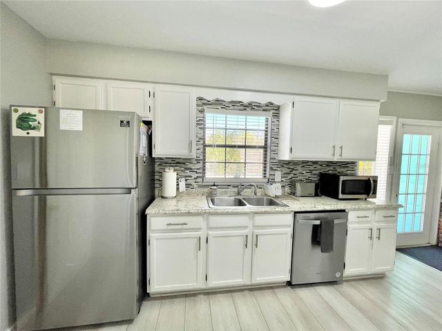 2138 NW 29TH PLACE, Gainesville, FL 32605