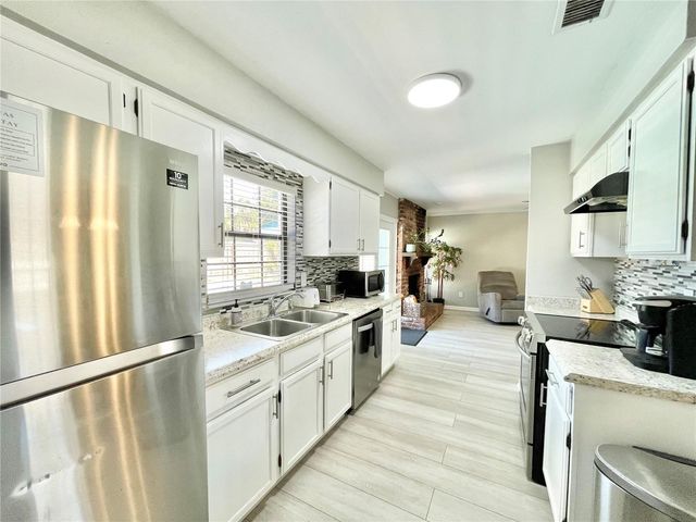 2138 NW 29TH PLACE, Gainesville, FL 32605