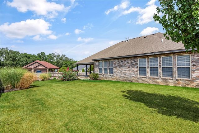 775 Douglas Street, Pea Ridge, AR 72751