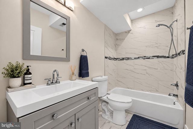 425 W THOMPSON ST, Philadelphia, PA 19122