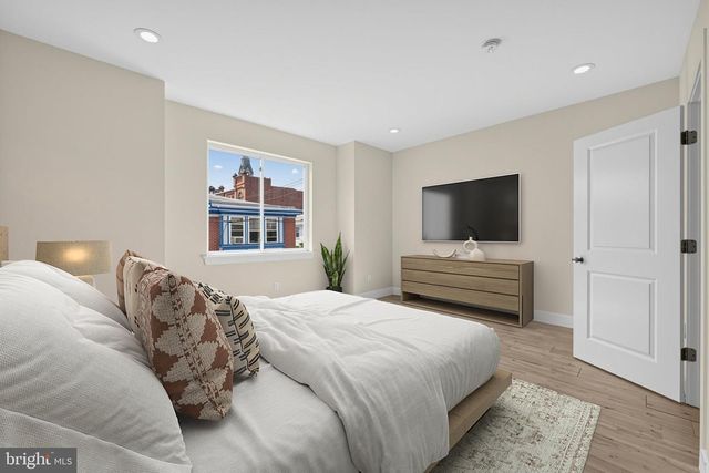 425 W THOMPSON ST, Philadelphia, PA 19122