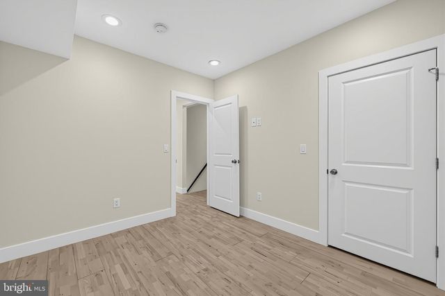 425 W THOMPSON ST, Philadelphia, PA 19122