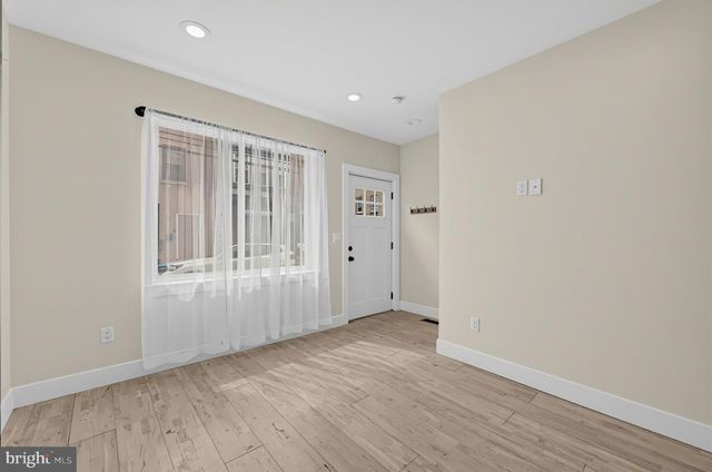 425 W THOMPSON ST, Philadelphia, PA 19122