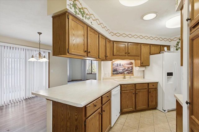 4005 Mackinac Drive, Janesville, WI 53546