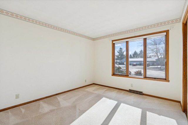 4005 Mackinac Drive, Janesville, WI 53546