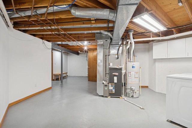 4005 Mackinac Drive, Janesville, WI 53546