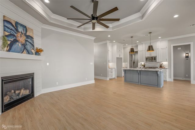 143 Arbor Place, Bossier City, LA 71111