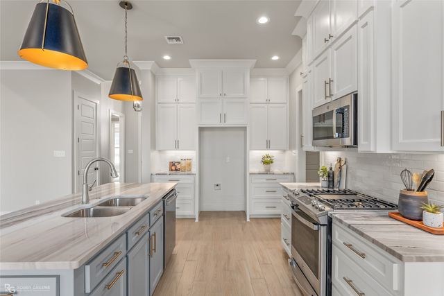 143 Arbor Place, Bossier City, LA 71111