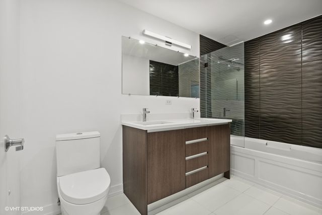 235 W Van Buren Street 2213, Chicago, IL 60607