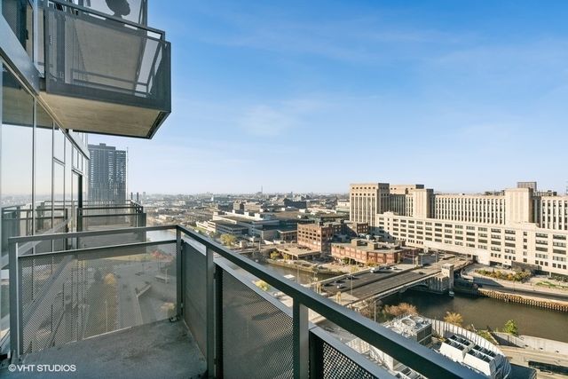 235 W Van Buren Street 2213, Chicago, IL 60607