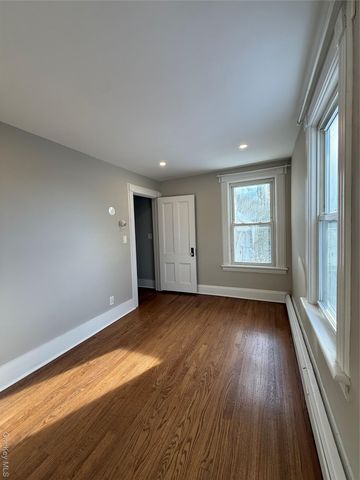 547 King St B, Chappaqua, NY 10514