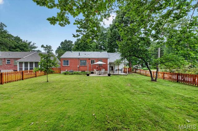1102 Selma Avenue, Webster Groves, MO 63119