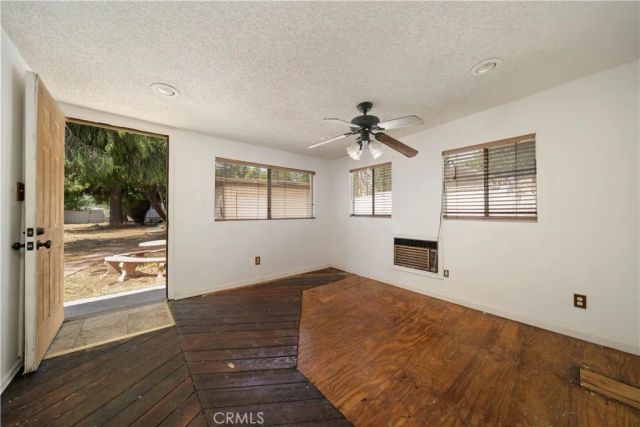 12473 Ralston, Sylmar, CA 91342