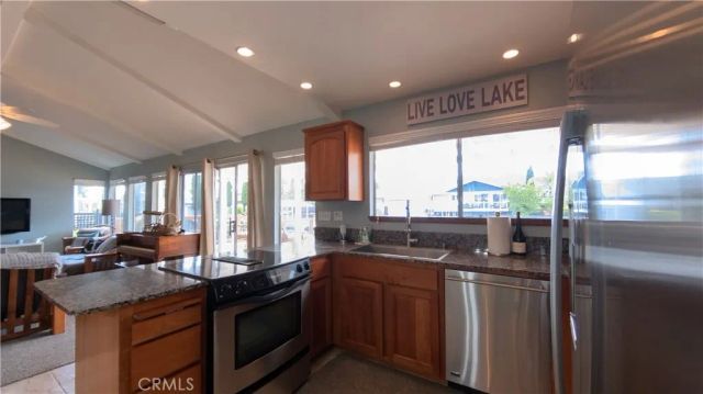 7805 Richard, Lucerne, CA 95458