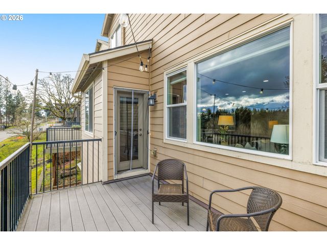 216 Nw 117TH Loop, Portland, OR 97229