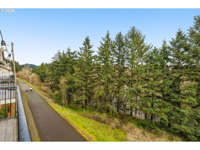 216 Nw 117TH Loop, Portland, OR 97229