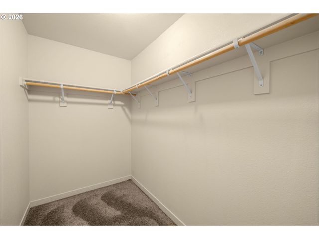 216 Nw 117TH Loop, Portland, OR 97229