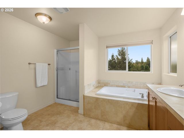 216 Nw 117TH Loop, Portland, OR 97229