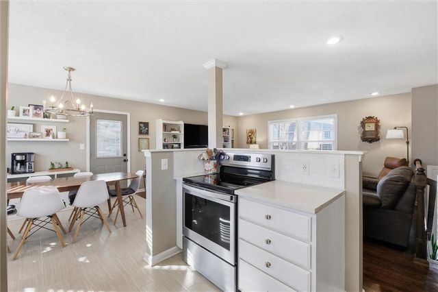 521 E Mulberry Street, Olathe, KS 66061