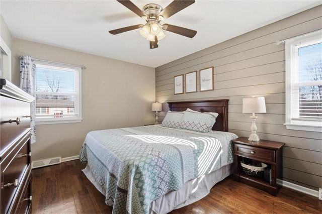 521 E Mulberry Street, Olathe, KS 66061