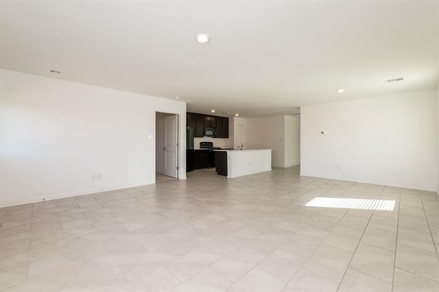 10952 SW 23rd Place, Yukon, OK 73099