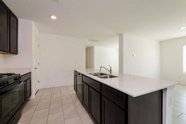 10952 SW 23rd Place, Yukon, OK 73099