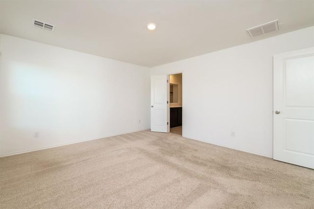 10952 SW 23rd Place, Yukon, OK 73099