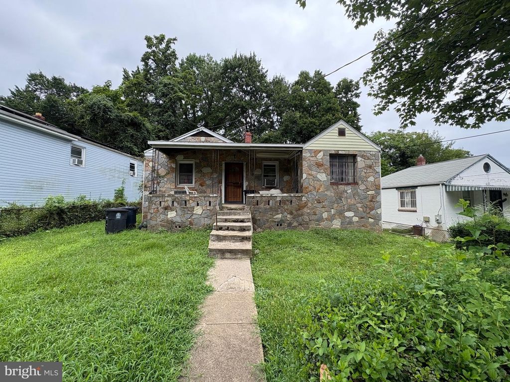 1314 FARMINGDALE AVE, Capitol Heights, MD 20743