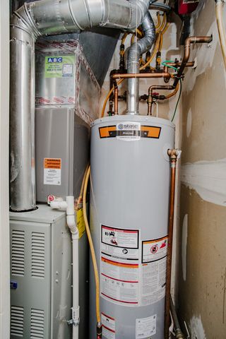 5039 Warren Street, Skokie, IL 60077