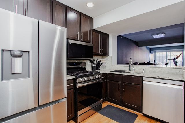 5039 Warren Street, Skokie, IL 60077