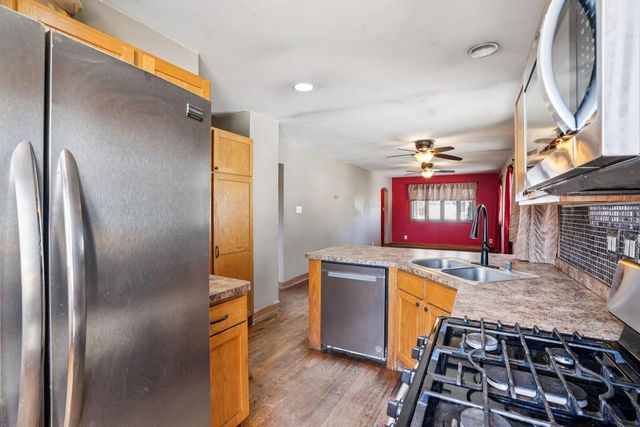 911 75th STREET, Kenosha, WI 53143