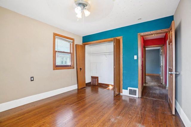 911 75th STREET, Kenosha, WI 53143