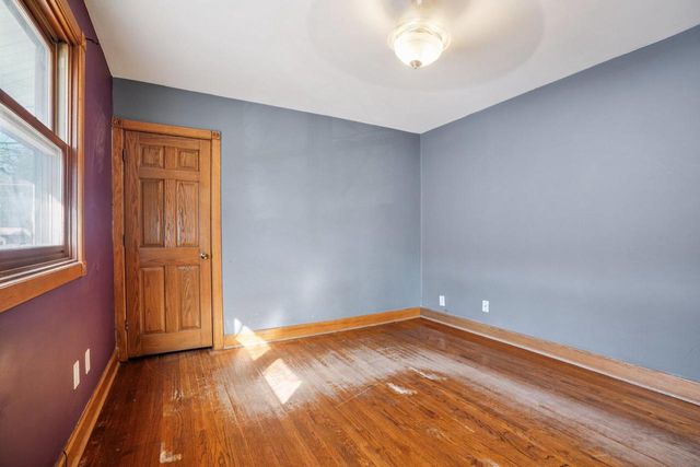 911 75th STREET, Kenosha, WI 53143