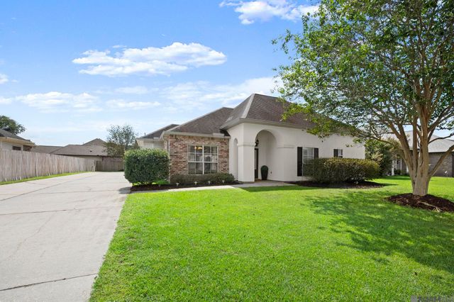 36305 Crestway Ave, Prairieville, LA 70769
