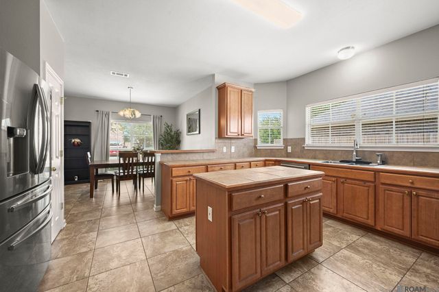 36305 Crestway Ave, Prairieville, LA 70769