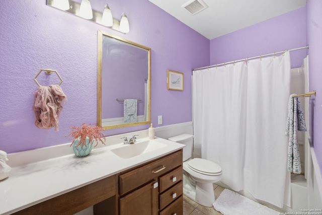 9831 Overlook Cyn, San Antonio, TX 78245