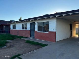 1328 N 41ST Avenue, Phoenix, AZ 85009