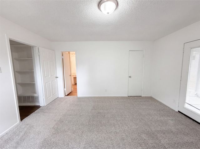 1014 Yvonne Drive, Joshua, TX 76058
