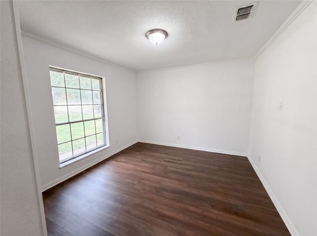 1014 Yvonne Drive, Joshua, TX 76058