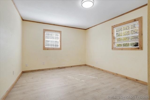 136 Pine Street, Mead, OK 73449