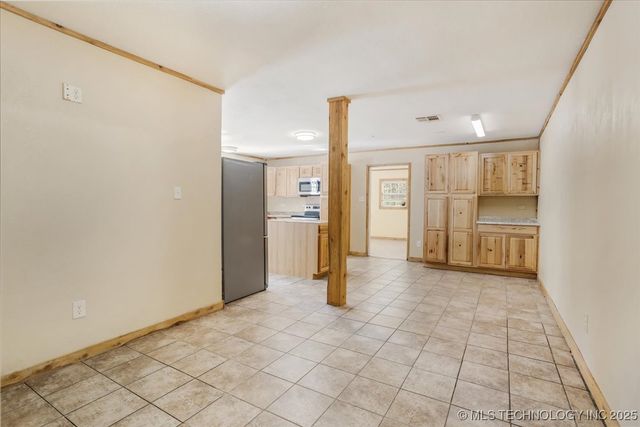 136 Pine Street, Mead, OK 73449