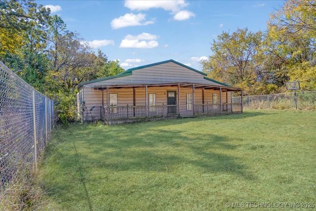 136 Pine Street, Mead, OK 73449