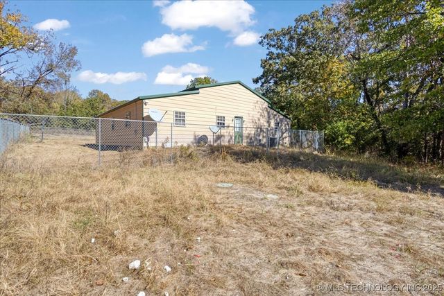 136 Pine Street, Mead, OK 73449