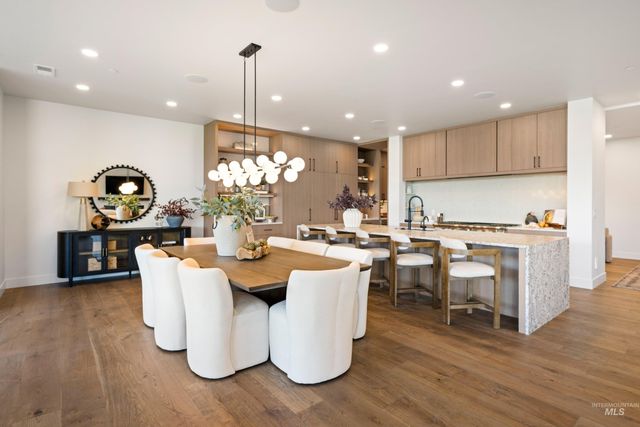 7421 N Cavea Lane, Meridian, ID 83646