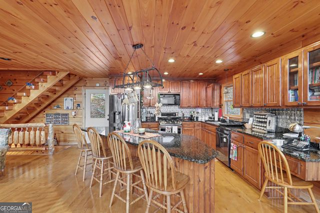 1039 Arbor Drive, Lakemont, GA 30552