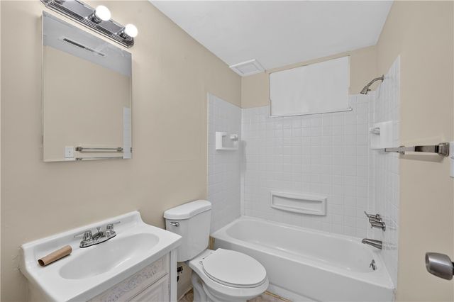 2800 E Stroop Road, Kettering, OH 45440